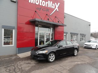 Used 2018 Ford Fusion SE image 1