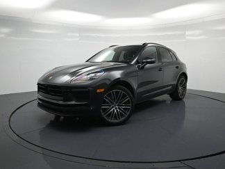 Certified 2025 Porsche Macan image 1