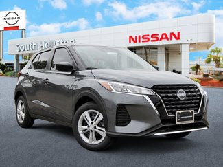 New 2025 Nissan Kicks Play S image 1