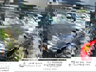 Used 2022 Volvo XC60 B5 Momentum image 1