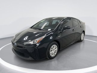 Used 2022 Toyota Prius LE image 1