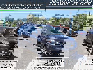 Used 2017 Chevrolet Traverse LT image 1