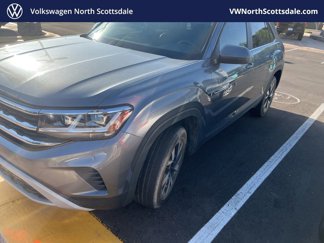 Used 2022 Volkswagen Atlas Cross Sport SE image 1