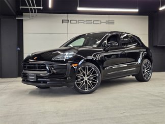 Certified 2022 Porsche Macan w/ Premium Package image 1
