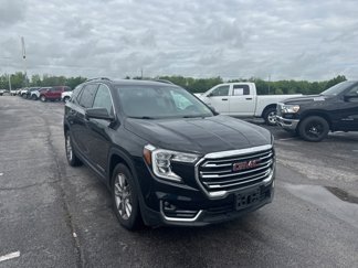 Used 2022 GMC Terrain SLT image 1
