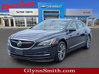 Used 2017 Buick LaCrosse Essence image 1