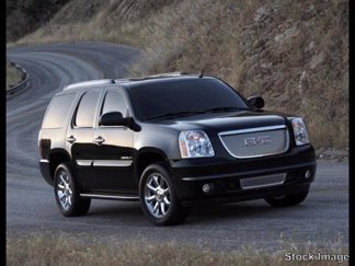 Used 2010 GMC Yukon Denali image 1