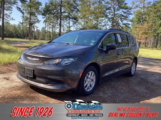 Used 2021 Chrysler Voyager Lxi image 1