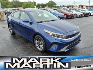 Used 2023 Kia Forte LXS image 1