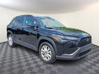Used 2022 Toyota Corolla Cross LE image 1