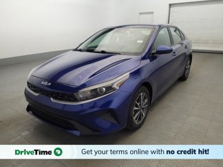 Used 2023 Kia Forte LXS image 1