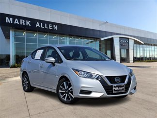 Used 2020 Nissan Versa SV image 1