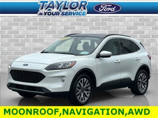Used 2021 Ford Escape Titanium image 1