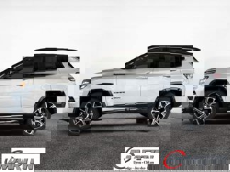 New 2025 Jeep Compass Limited image 1