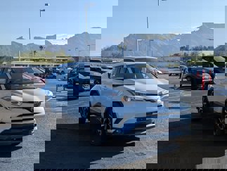 Used 2018 Toyota C-HR XLE image 1