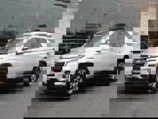 Used 2022 Chevrolet Traverse LT image 1
