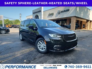 New 2026 Chrysler Pacifica Select image 1