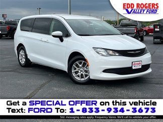 Used 2023 Chrysler Voyager LX image 1