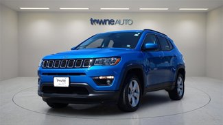Used 2018 Jeep Compass Latitude w/ Cold Weather Group image 1