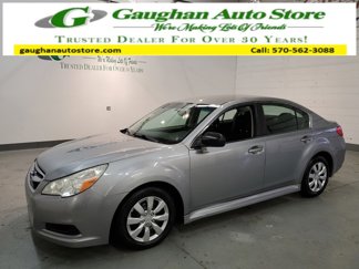 Used 2010 Subaru Legacy 2.5i image 1