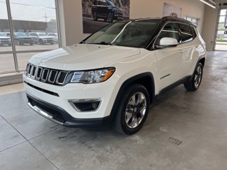 Certified 2018 Jeep Compass Limited image 1