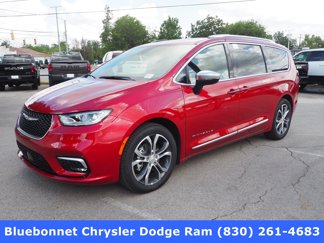 New 2026 Chrysler Pacifica Pinnacle image 1