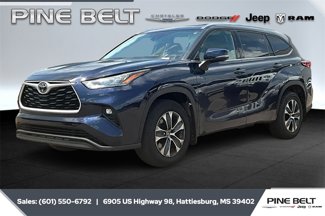 Used 2020 Toyota Highlander XLE image 1
