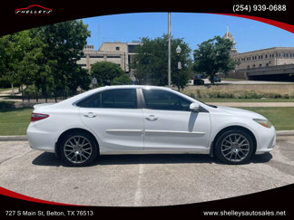 Used 2016 Toyota Camry LE image 1