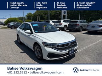 Certified 2024 Volkswagen Jetta SE w/ Panoramic Sunroof Package image 1