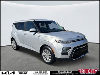 Used 2020 Kia Soul LX image 1