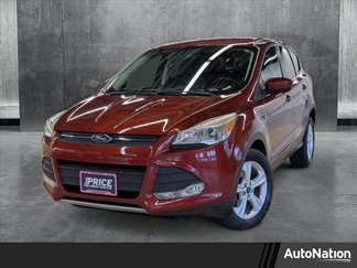 Used 2015 Ford Escape SE image 1