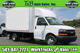 Used 2018 Chevrolet Express 3500 w/ Driver Convenience Package image 1
