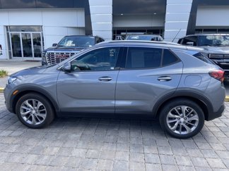 Used 2020 Buick Encore GX Essence w/ Experience Buick Package image 1