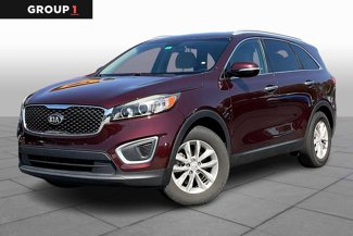 Used 2017 Kia Sorento LX w/ LX Convenience Package image 1