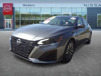 Certified 2023 Nissan Altima 2.5 SV image 1