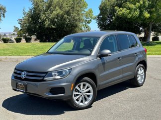 Used 2014 Volkswagen Tiguan SE image 1