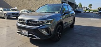 Certified 2023 Volkswagen Taos SE w/ Panoramic Sunroof Package image 1