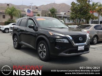 Used 2023 Nissan Rogue SV image 1