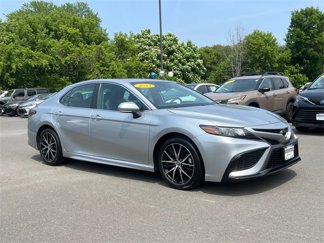 Certified 2023 Toyota Camry SE image 1