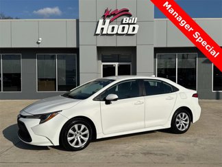 Used 2022 Toyota Corolla LE image 1