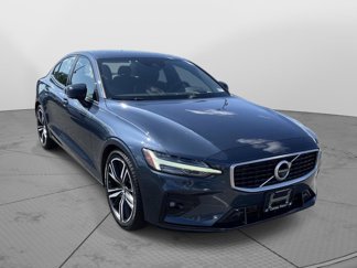 Used 2019 Volvo S60 T6 R-Design image 1