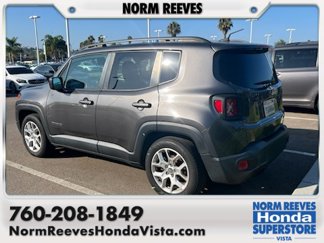 Used 2016 Jeep Renegade Latitude image 1