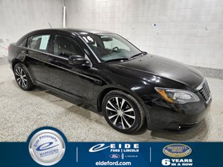 Used 2014 Chrysler 200 Touring w/ 200 S Group image 1