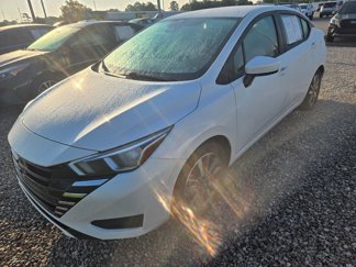 Used 2024 Nissan Versa SV image 1