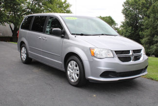 Used 2017 Dodge Grand Caravan SE w/ Power Window Group image 1