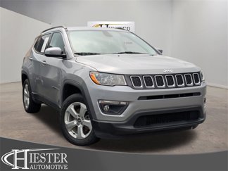 Used 2019 Jeep Compass Latitude image 1