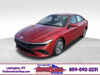 Used 2024 Hyundai Elantra SEL image 1