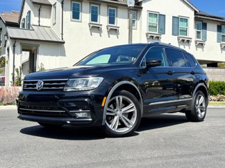 Used 2018 Volkswagen Tiguan SEL w/ R-Line Package image 1