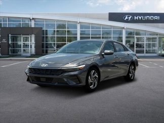 Certified 2024 Hyundai Elantra SEL w/ Convenience Package image 1