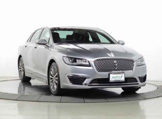 Used 2020 Lincoln MKZ image 1